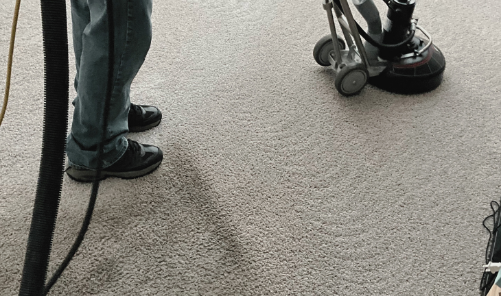 Oh Limpio cleaning living-room carpet in a Lakewood Ranch home