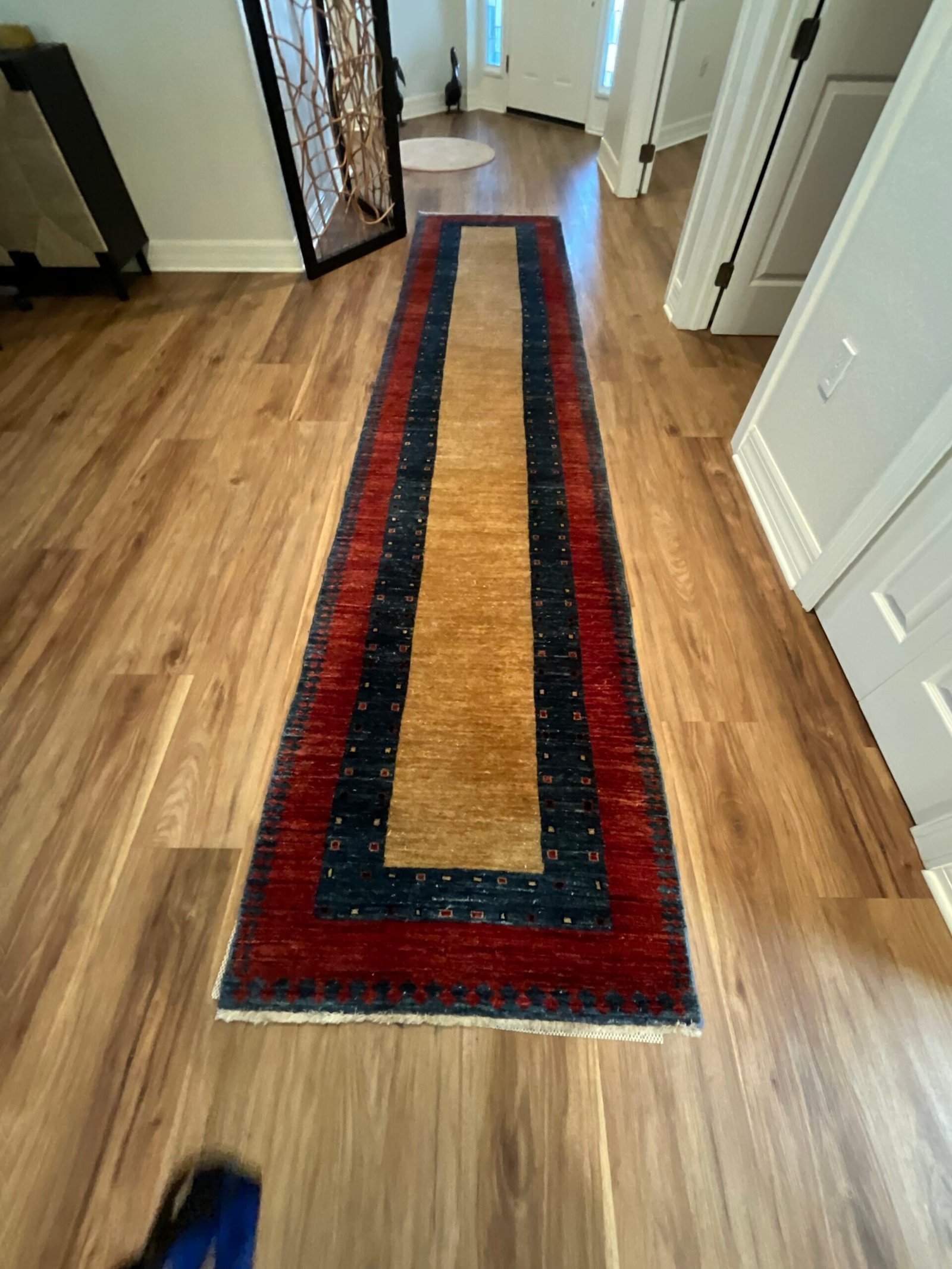 Entryway or hallway rug cleaning by Oh Limpio